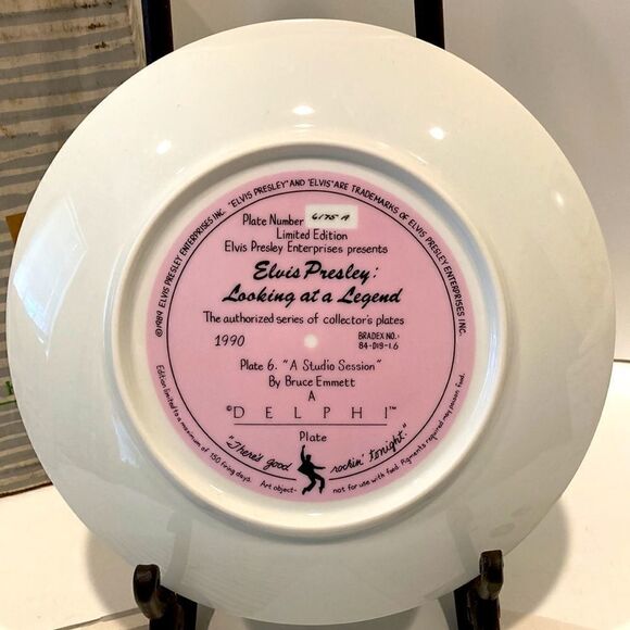 Elvis Presley: Looking at a Legend Plate #6, "A Studio Session" A DELPHI Plate - Picture 3 of 6